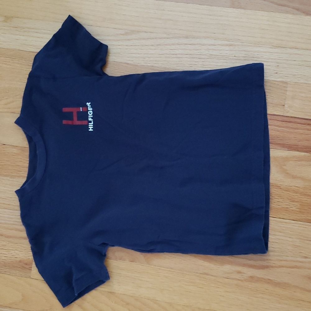 Tommy Hilfiger size 5 navy tshirt short sleeves